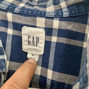 GAP Checkered Blue and White Shirt
